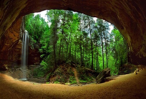 Ash Cave Gorge